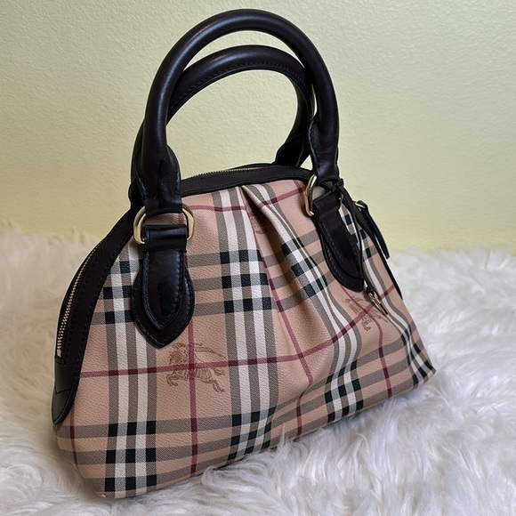 💯Authentic Burberry Haymarket Small Women's Bag🍀 - Picture 11 of 15